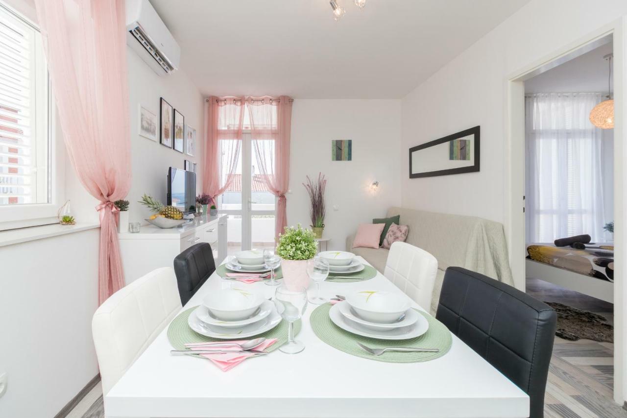 Apartman Roko Petrčane Exterior foto