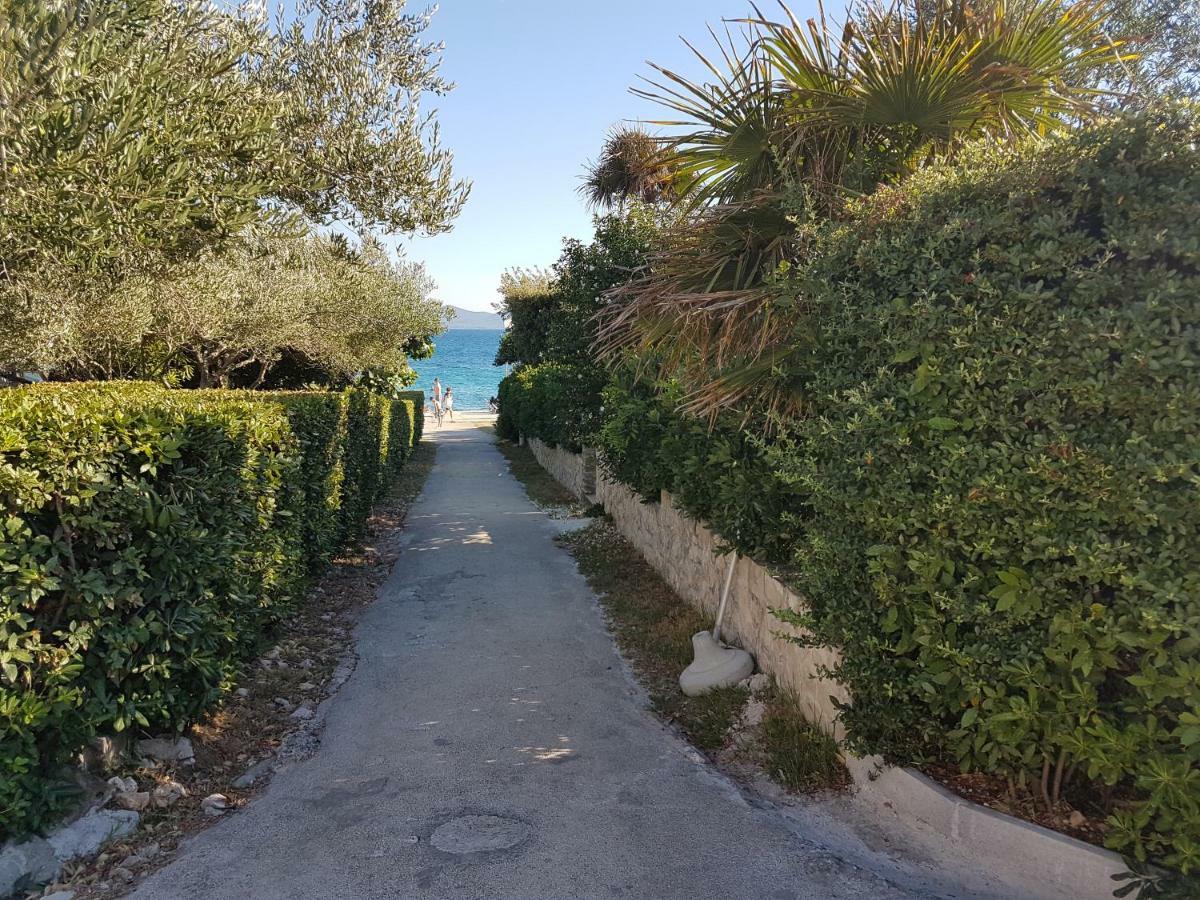 Apartman Roko Petrčane Exterior foto